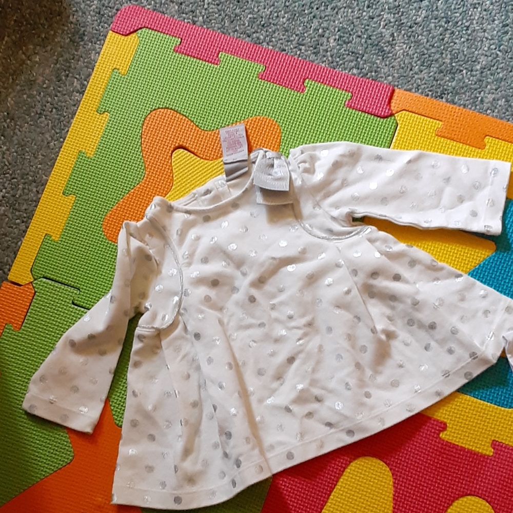 Long sleeve white and silver shirt